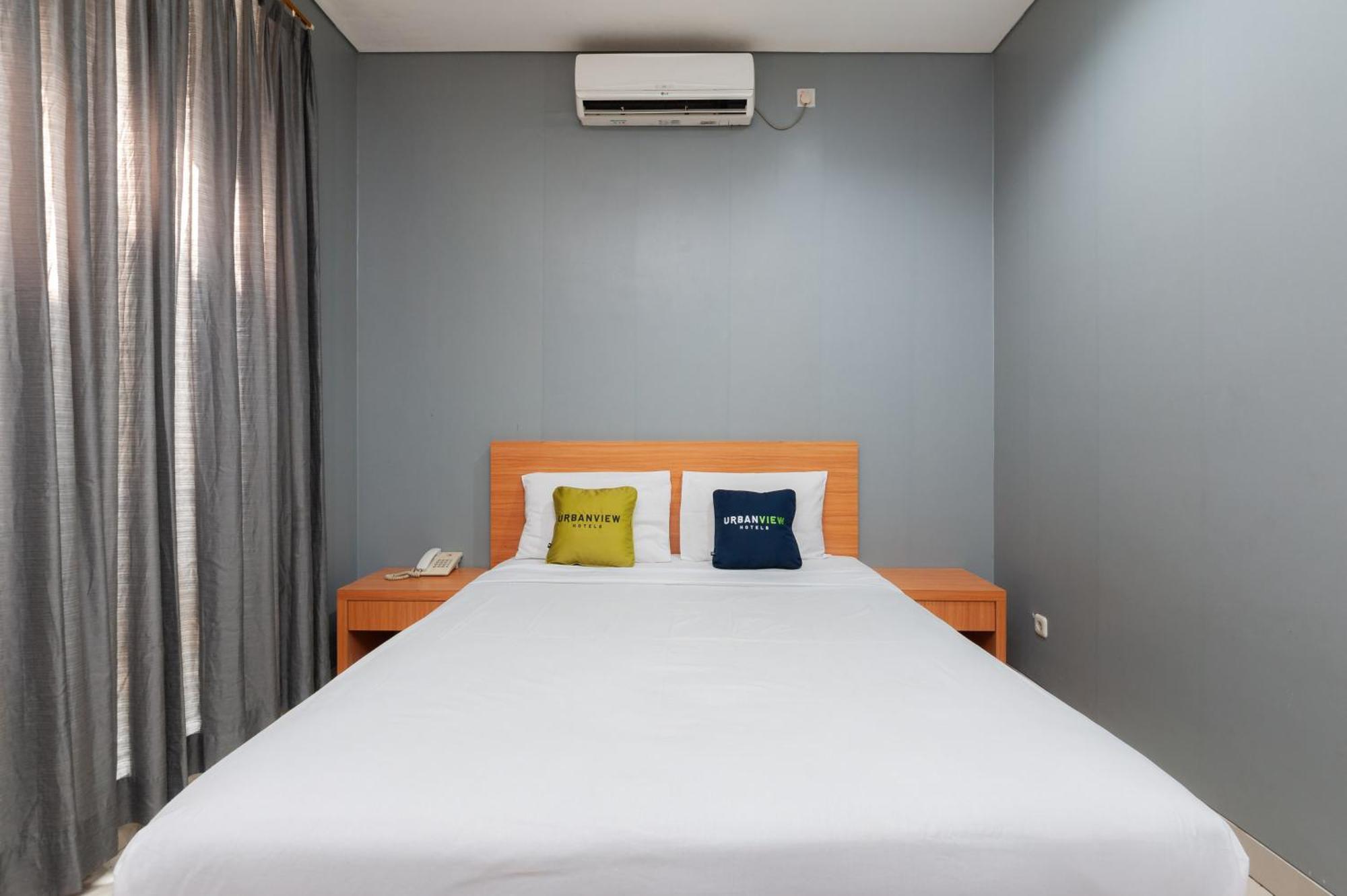 Reddoorz Plus Near Kelapa Dua Kebon Jeruk جاكرتا المظهر الخارجي الصورة